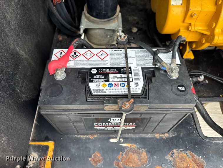 image for item ER0120 2012 Vermeer SDT 855 vacuum excavator