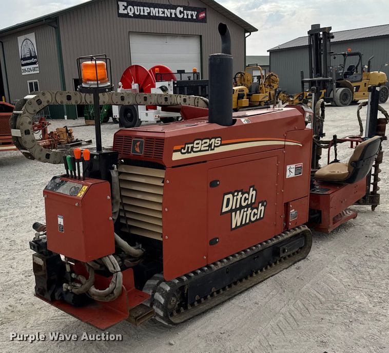 image for item ER0121 2005 Ditch Witch JT921S directional boring unit