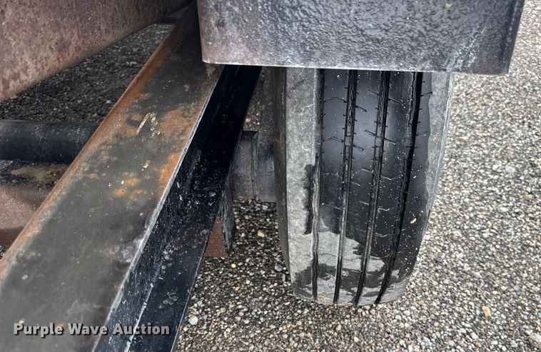 image for item ER0124 2010 Belshe TB14 tilt deck equipment trailer