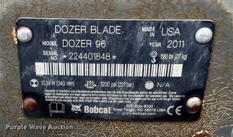 image for item ER0127 2011 Bobcat Dozer 96 skid steer dozer blade