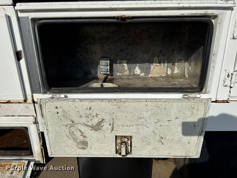 image for item ER0128 2001 Freightliner FL50 bucket truck