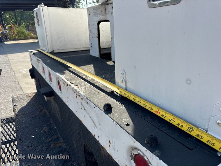 image for item ER0128 2001 Freightliner FL50 bucket truck