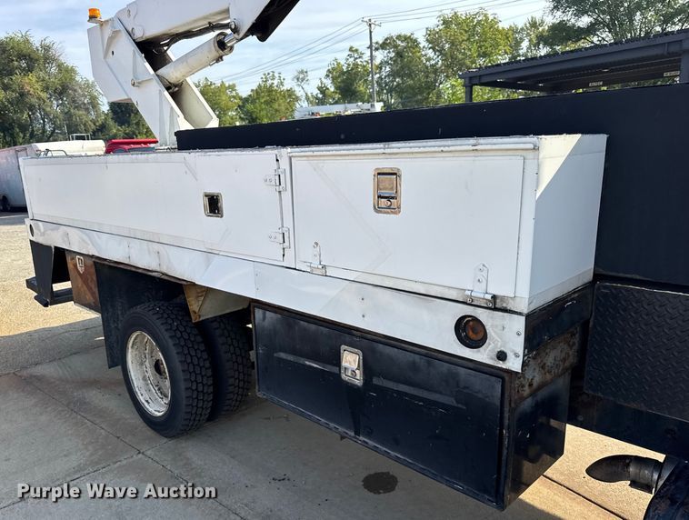 image for item ER0128 2001 Freightliner FL50 bucket truck