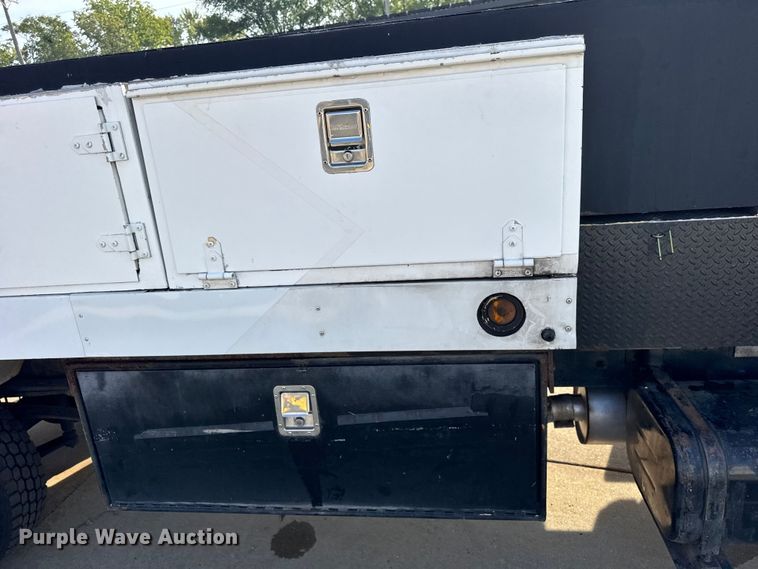 image for item ER0128 2001 Freightliner FL50 bucket truck