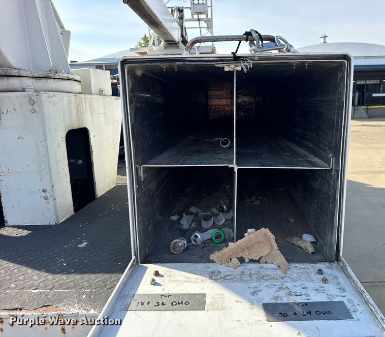 image for item ER0128 2001 Freightliner FL50 bucket truck