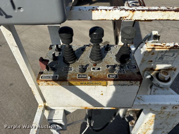 image for item ER0128 2001 Freightliner FL50 bucket truck