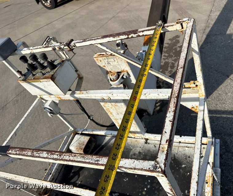 image for item ER0128 2001 Freightliner FL50 bucket truck