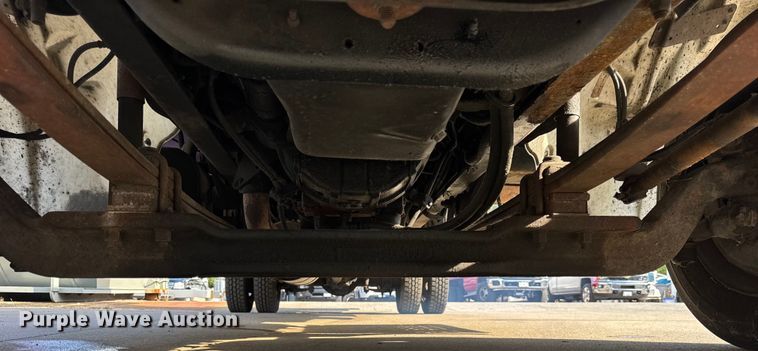 image for item ER0128 2001 Freightliner FL50 bucket truck