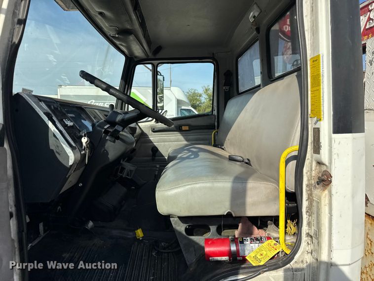 image for item ER0128 2001 Freightliner FL50 bucket truck