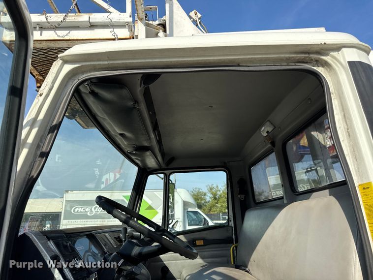 image for item ER0128 2001 Freightliner FL50 bucket truck