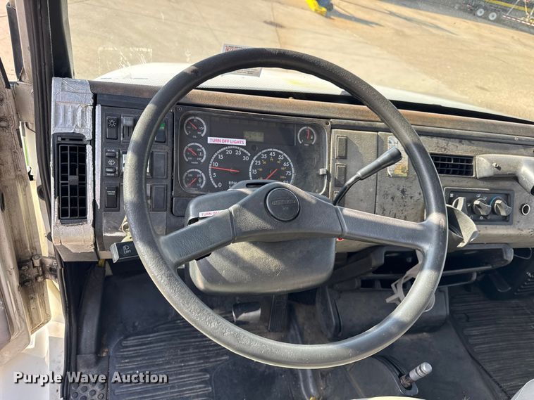 image for item ER0128 2001 Freightliner FL50 bucket truck