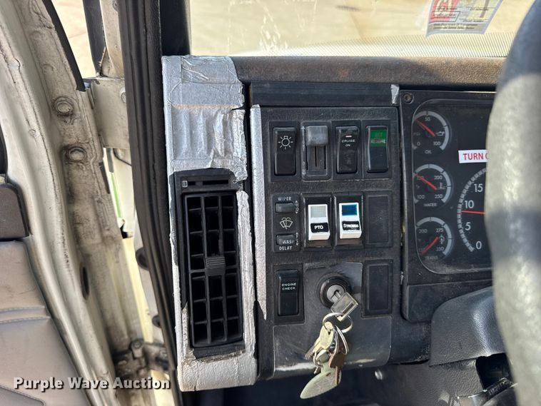 image for item ER0128 2001 Freightliner FL50 bucket truck