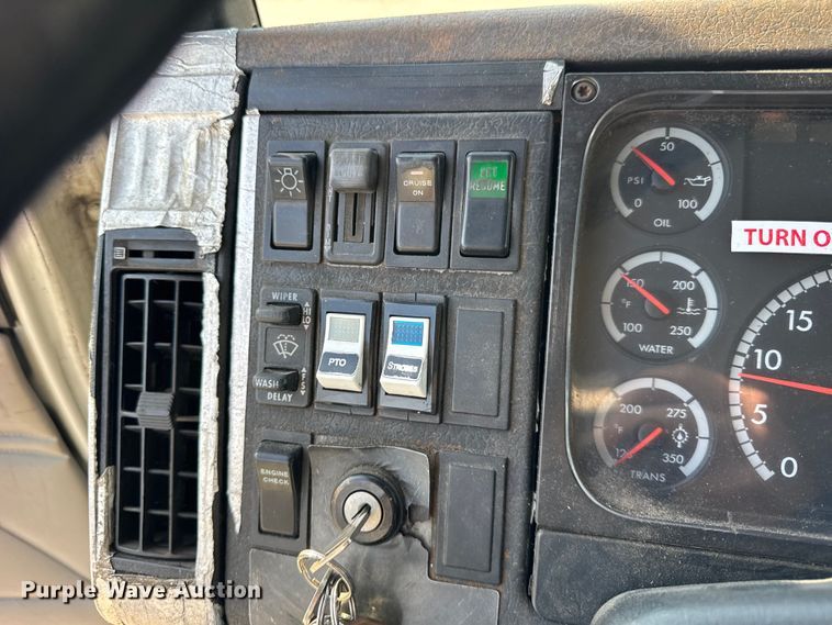 image for item ER0128 2001 Freightliner FL50 bucket truck