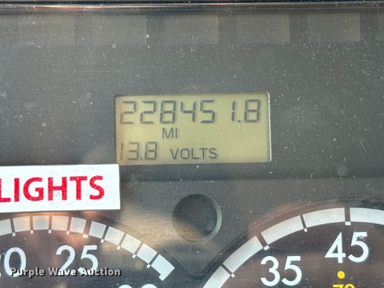 image for item ER0128 2001 Freightliner FL50 bucket truck