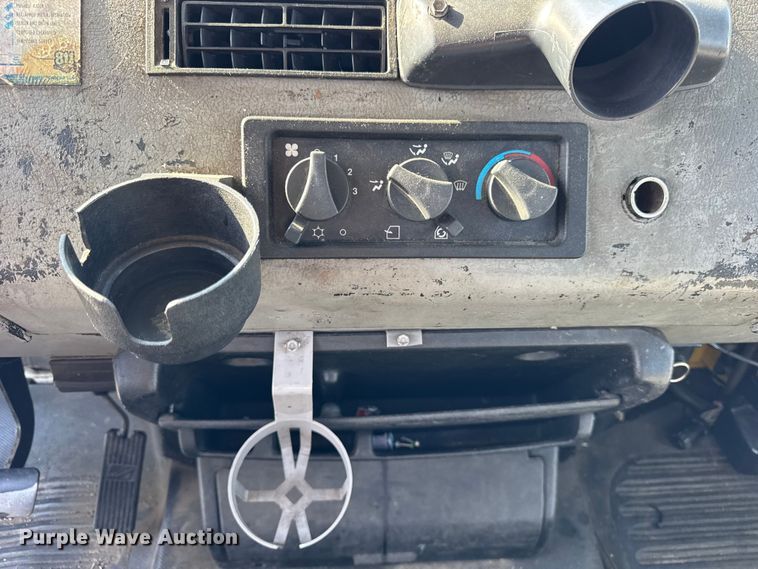 image for item ER0128 2001 Freightliner FL50 bucket truck