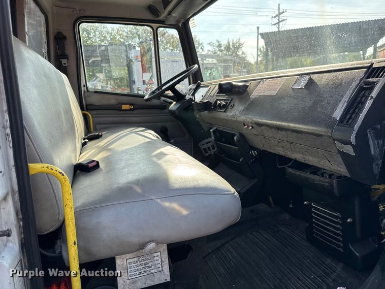 image for item ER0128 2001 Freightliner FL50 bucket truck