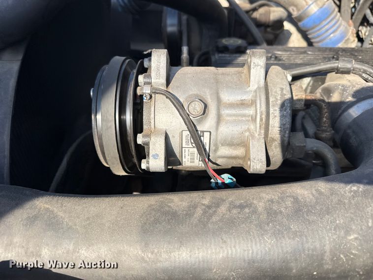 image for item ER0128 2001 Freightliner FL50 bucket truck