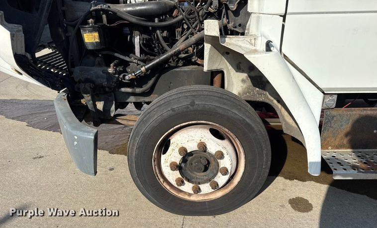 image for item ER0128 2001 Freightliner FL50 bucket truck