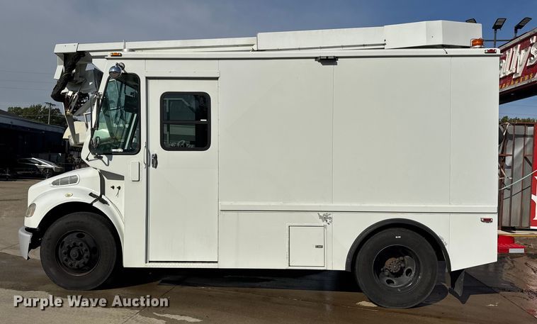 image for item ER0129 2009 Freightliner S2106 bucket truck