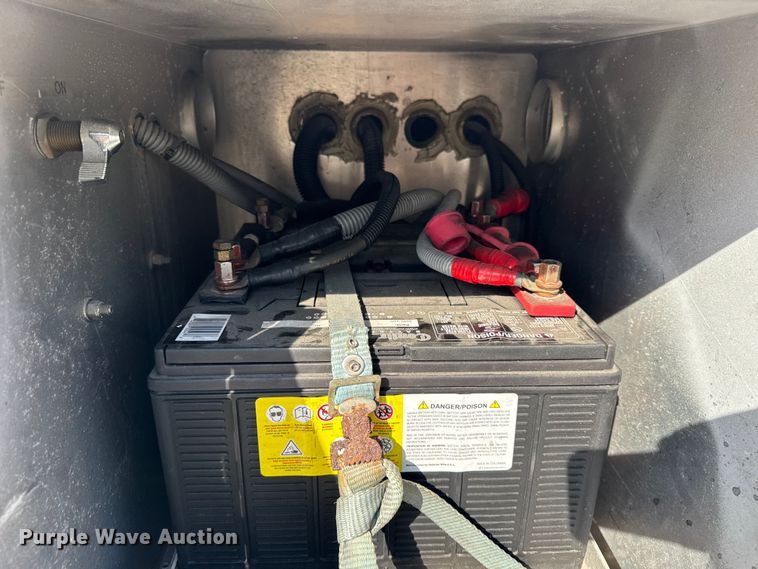 image for item ER0129 2009 Freightliner S2106 bucket truck