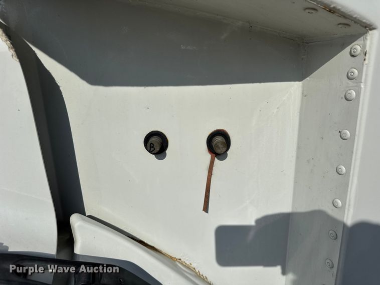 image for item ER0129 2009 Freightliner S2106 bucket truck