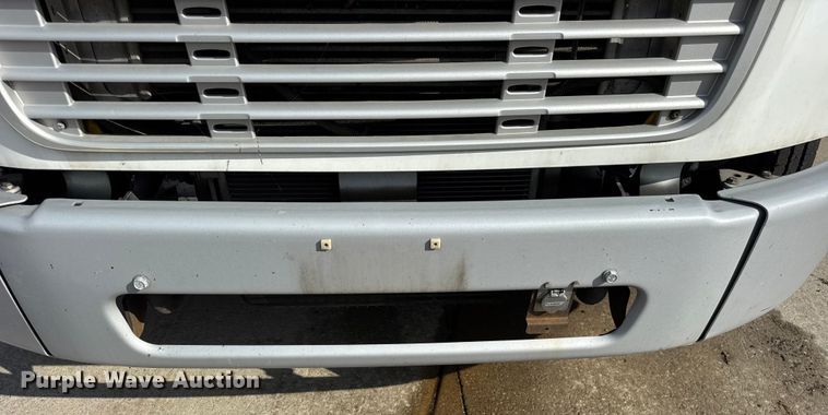 image for item ER0129 2009 Freightliner S2106 bucket truck