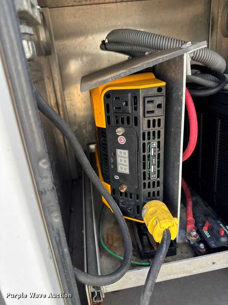 image for item ER0129 2009 Freightliner S2106 bucket truck