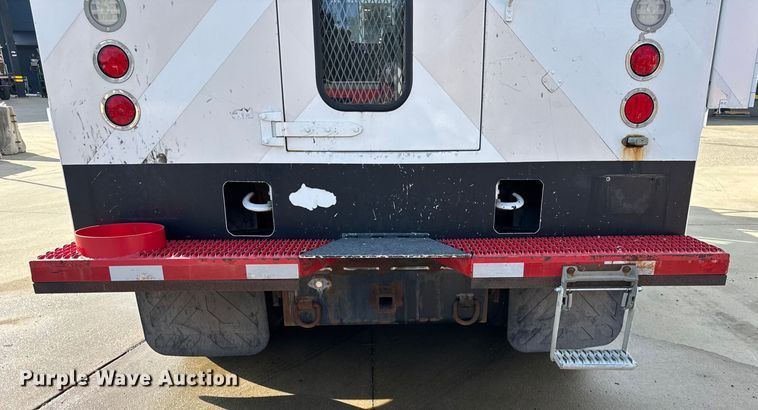 image for item ER0129 2009 Freightliner S2106 bucket truck