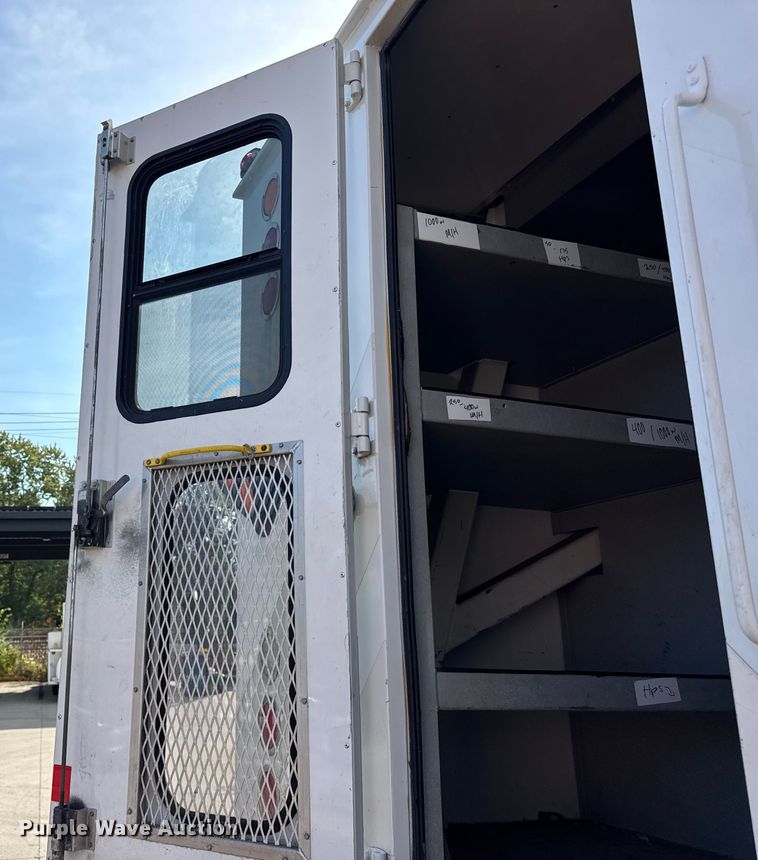 image for item ER0129 2009 Freightliner S2106 bucket truck