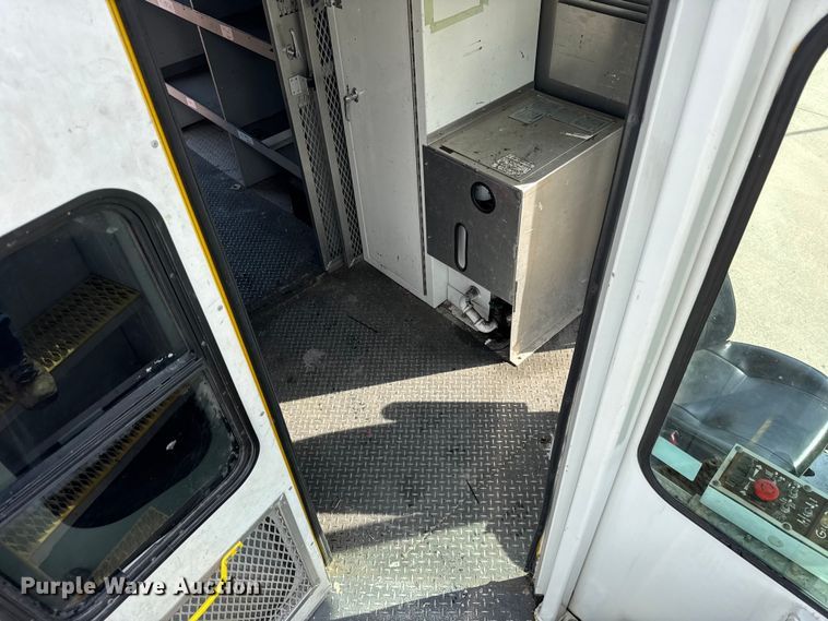 image for item ER0129 2009 Freightliner S2106 bucket truck