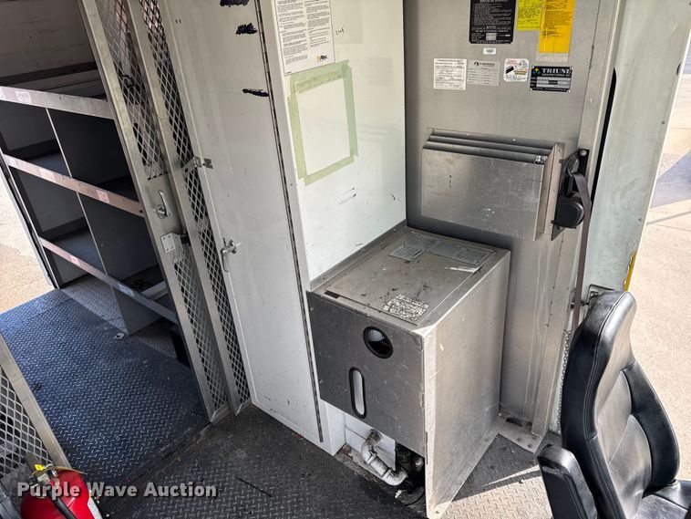 image for item ER0129 2009 Freightliner S2106 bucket truck