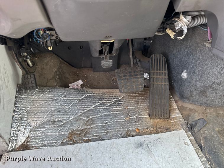 image for item ER0129 2009 Freightliner S2106 bucket truck