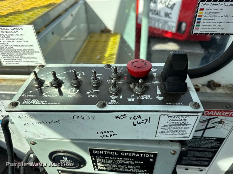 image for item ER0129 2009 Freightliner S2106 bucket truck