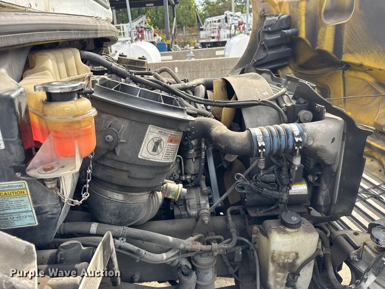 image for item ER0129 2009 Freightliner S2106 bucket truck