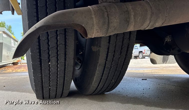 image for item ER0129 2009 Freightliner S2106 bucket truck