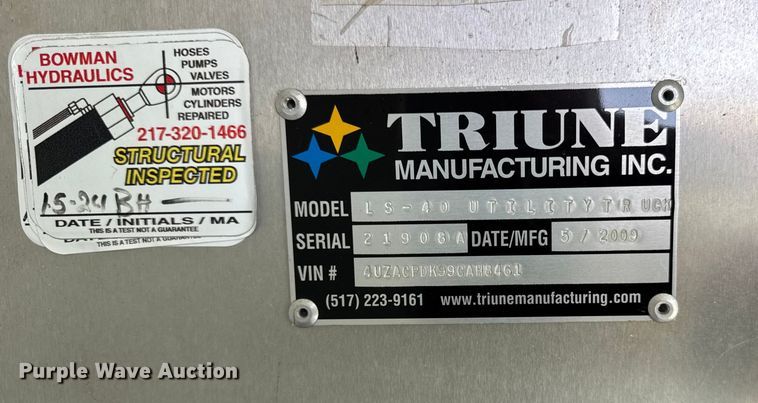 image for item ER0129 2009 Freightliner S2106 bucket truck