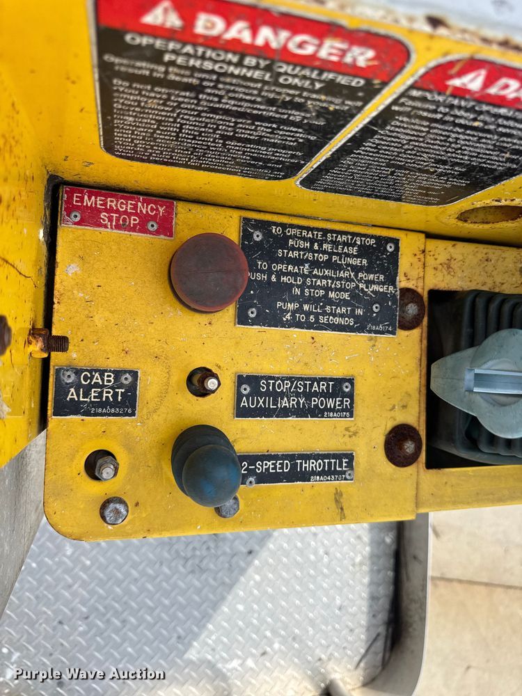 image for item ER0130 2008 Freightliner S2106 bucket truck