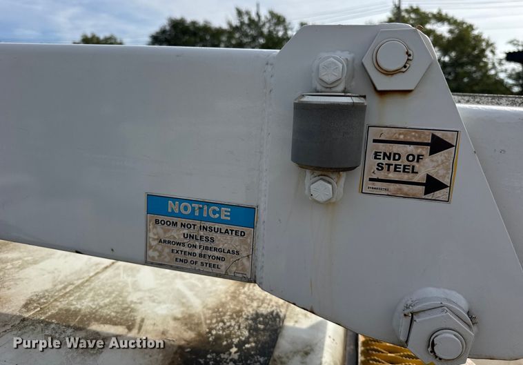 image for item ER0130 2008 Freightliner S2106 bucket truck