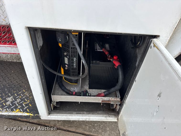 image for item ER0130 2008 Freightliner S2106 bucket truck