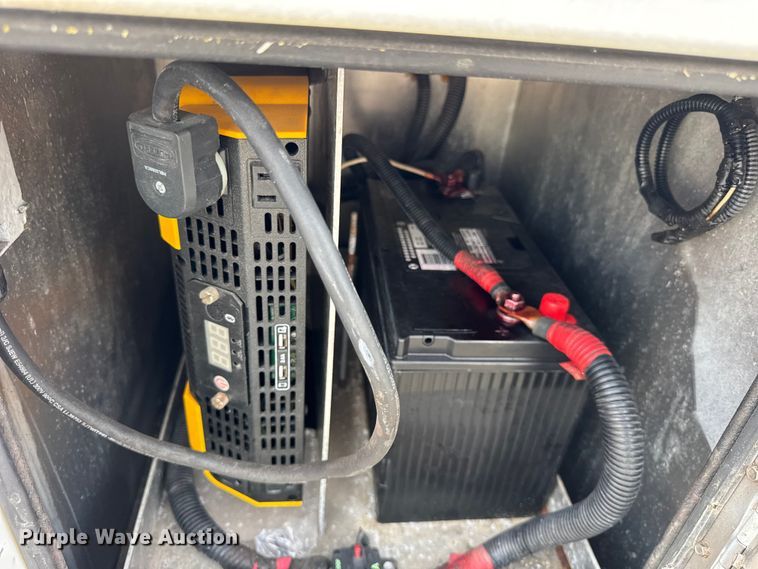 image for item ER0130 2008 Freightliner S2106 bucket truck