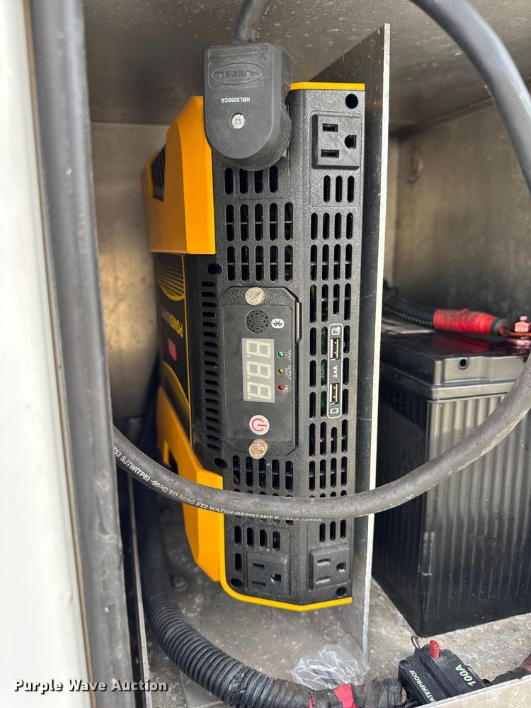 image for item ER0130 2008 Freightliner S2106 bucket truck