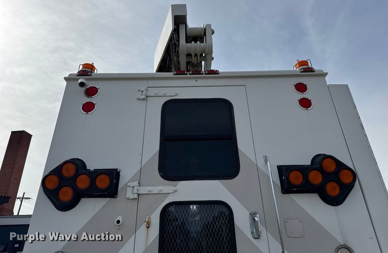 image for item ER0130 2008 Freightliner S2106 bucket truck