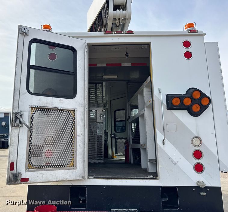 image for item ER0130 2008 Freightliner S2106 bucket truck