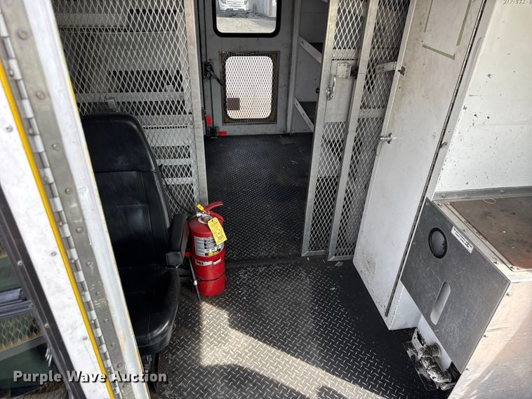 image for item ER0130 2008 Freightliner S2106 bucket truck