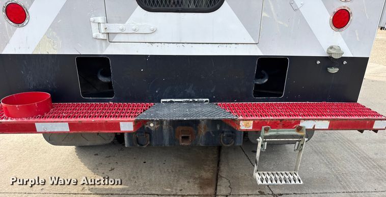 image for item ER0130 2008 Freightliner S2106 bucket truck