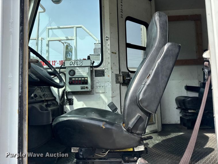 image for item ER0130 2008 Freightliner S2106 bucket truck