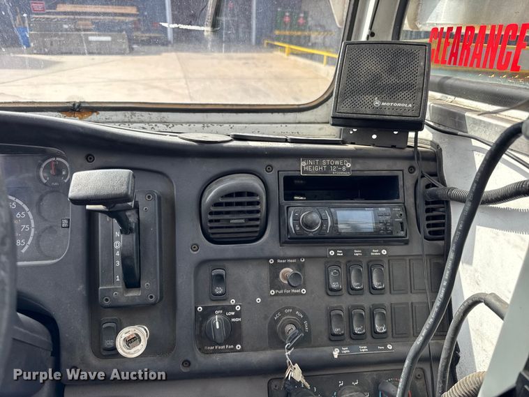 image for item ER0130 2008 Freightliner S2106 bucket truck