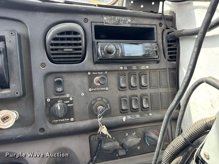 image for item ER0130 2008 Freightliner S2106 bucket truck