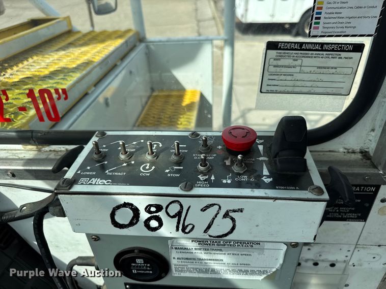 image for item ER0130 2008 Freightliner S2106 bucket truck