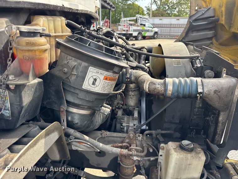 image for item ER0130 2008 Freightliner S2106 bucket truck